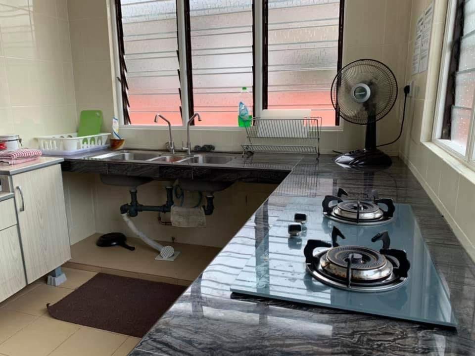 BJ villa homestay Kuala Terengganu Luaran gambar